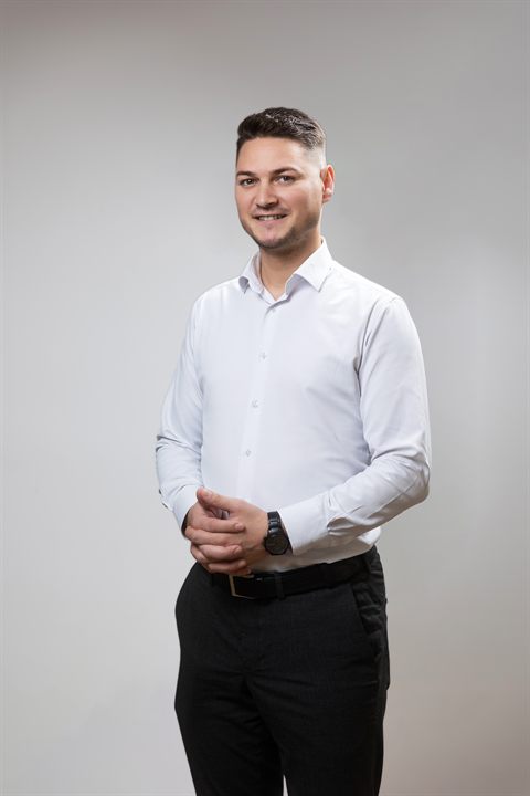 Eduard Dina – Director General MAAC Bank, broker de credite Sibiu